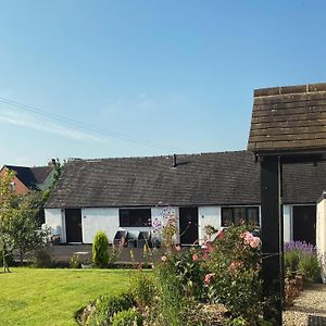 Little Park Holiday Homes Self Catering Cottages 1 & 2 Bedrooms Available Close To Tutbury Castle